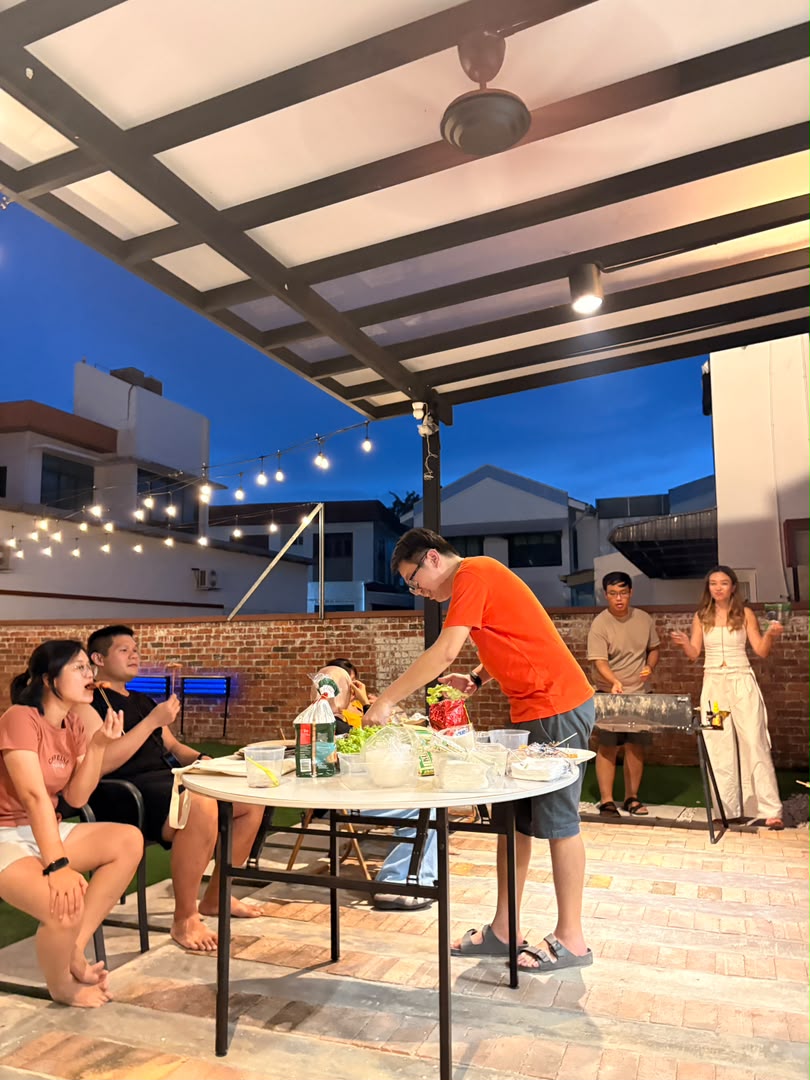 Bonding time over BBQ